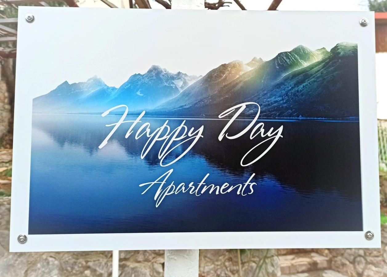 Apartments Happy Day Карлобаг Екстер'єр фото